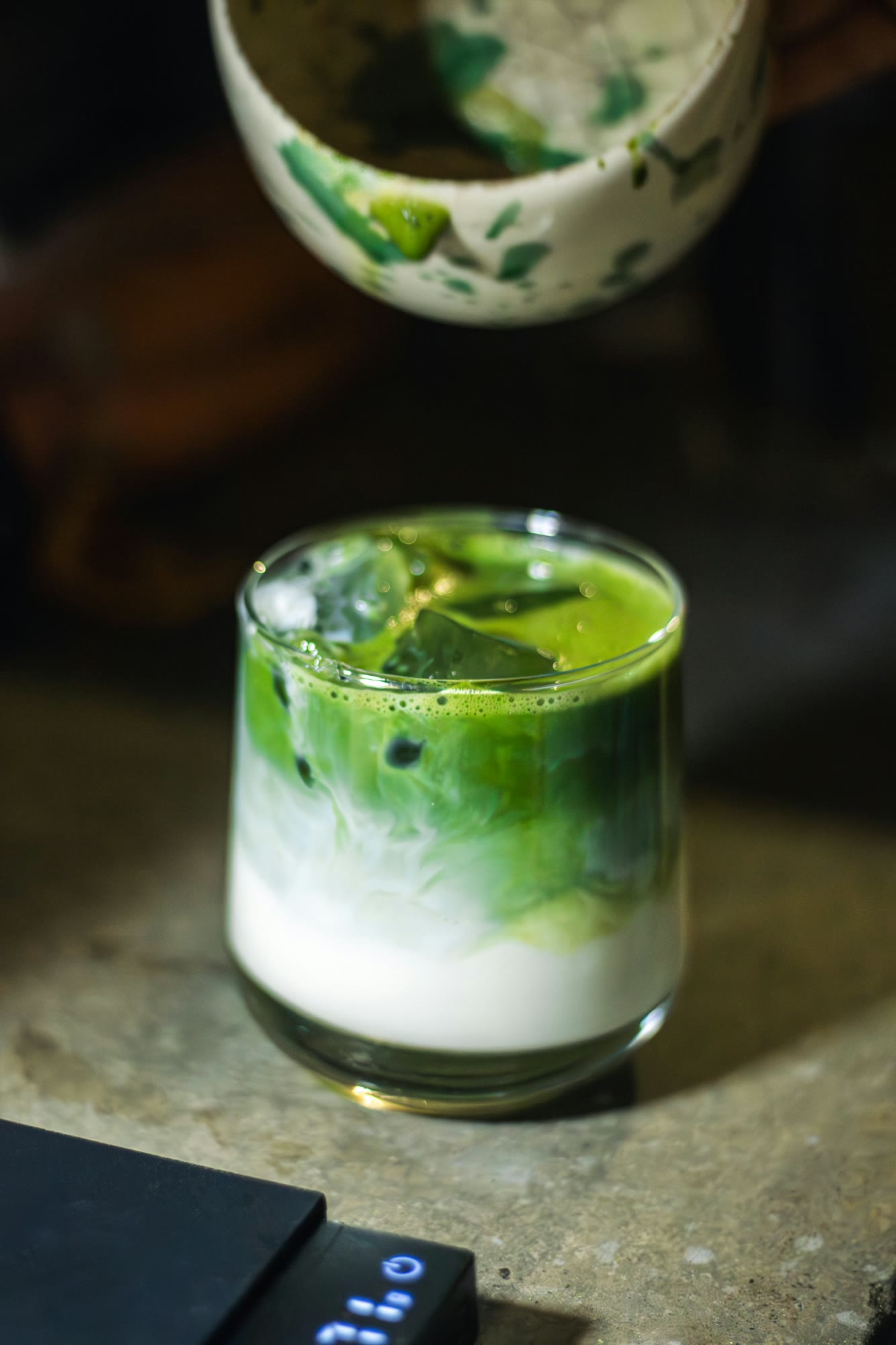 Matcha latte en capas de Siamés Coffee